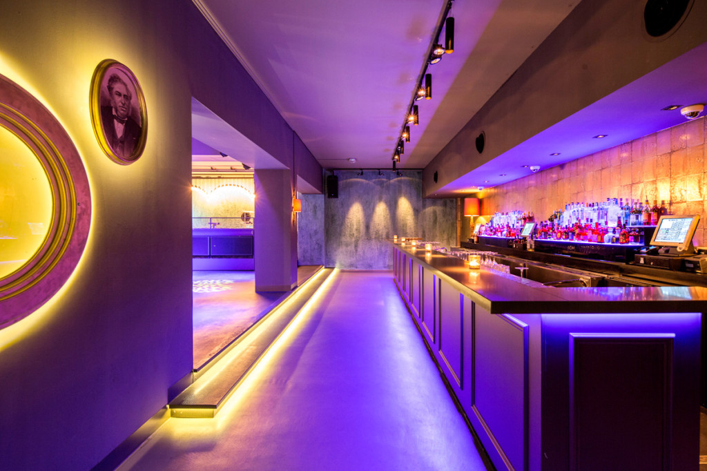 Abe_club-1024x682
